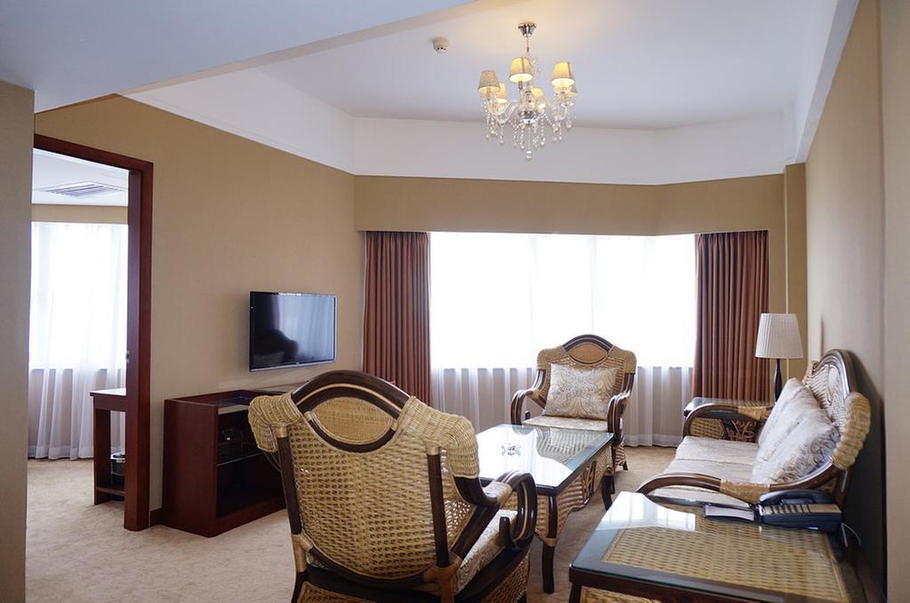 Hotel Universal Guilin Room photo