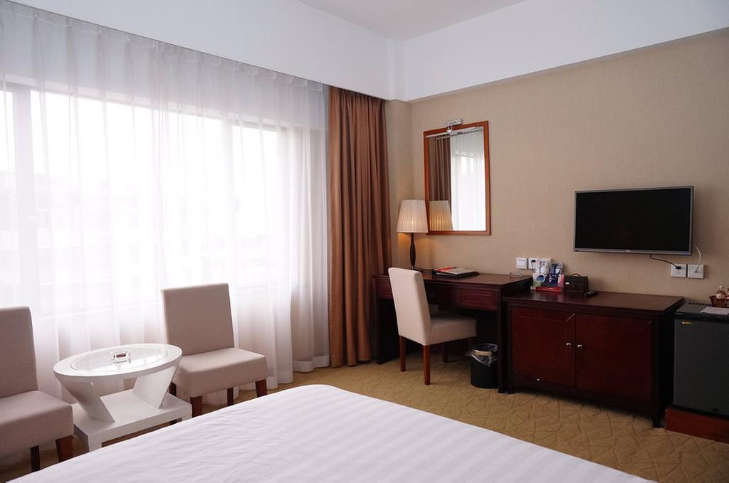 Hotel Universal Guilin Room photo