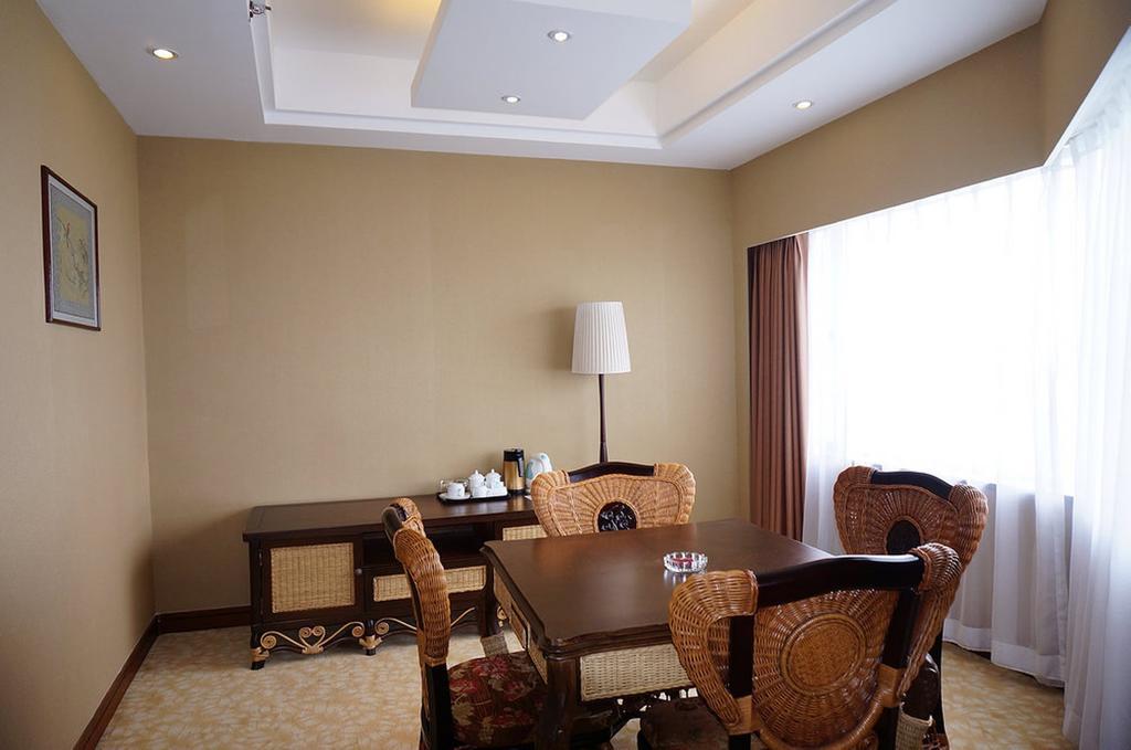 Hotel Universal Guilin Room photo