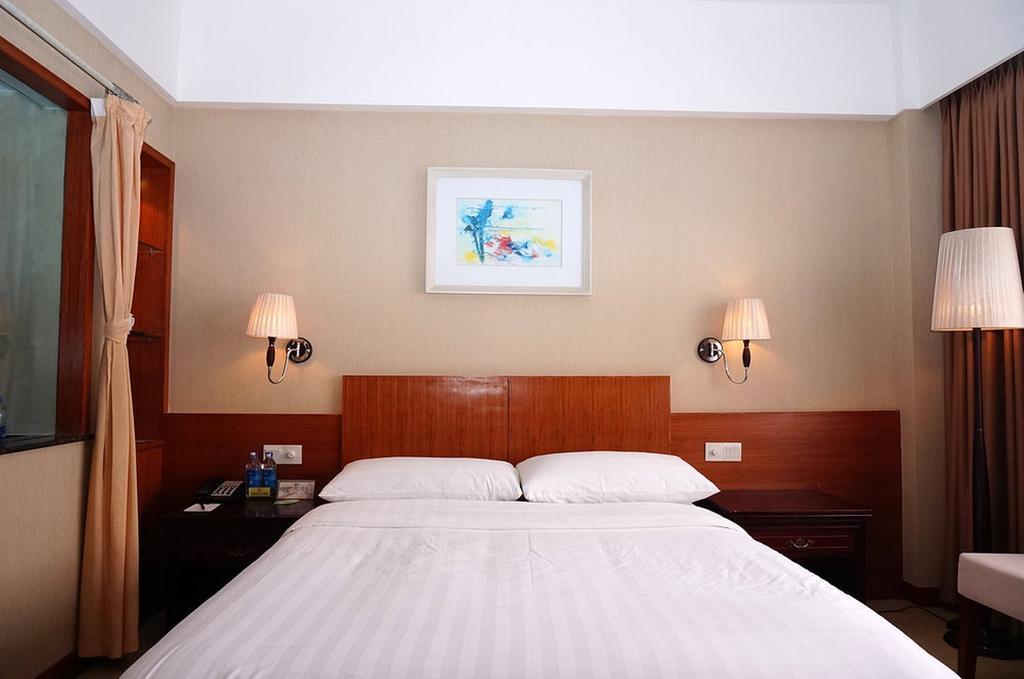 Hotel Universal Guilin Room photo